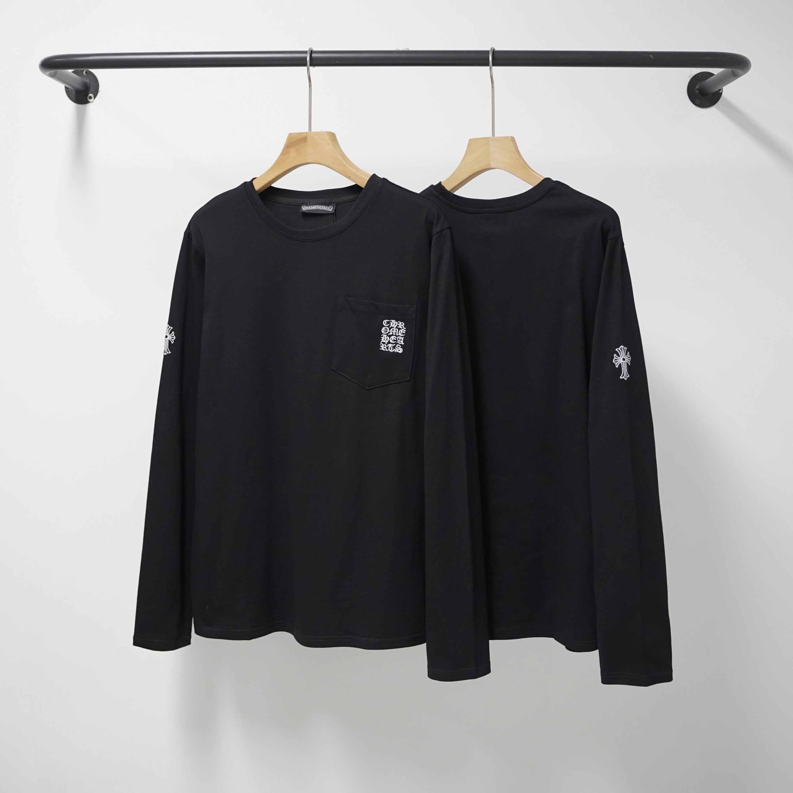 authentic chrome hearts stadium embroidered black t shirt - premium designer jewelry front view